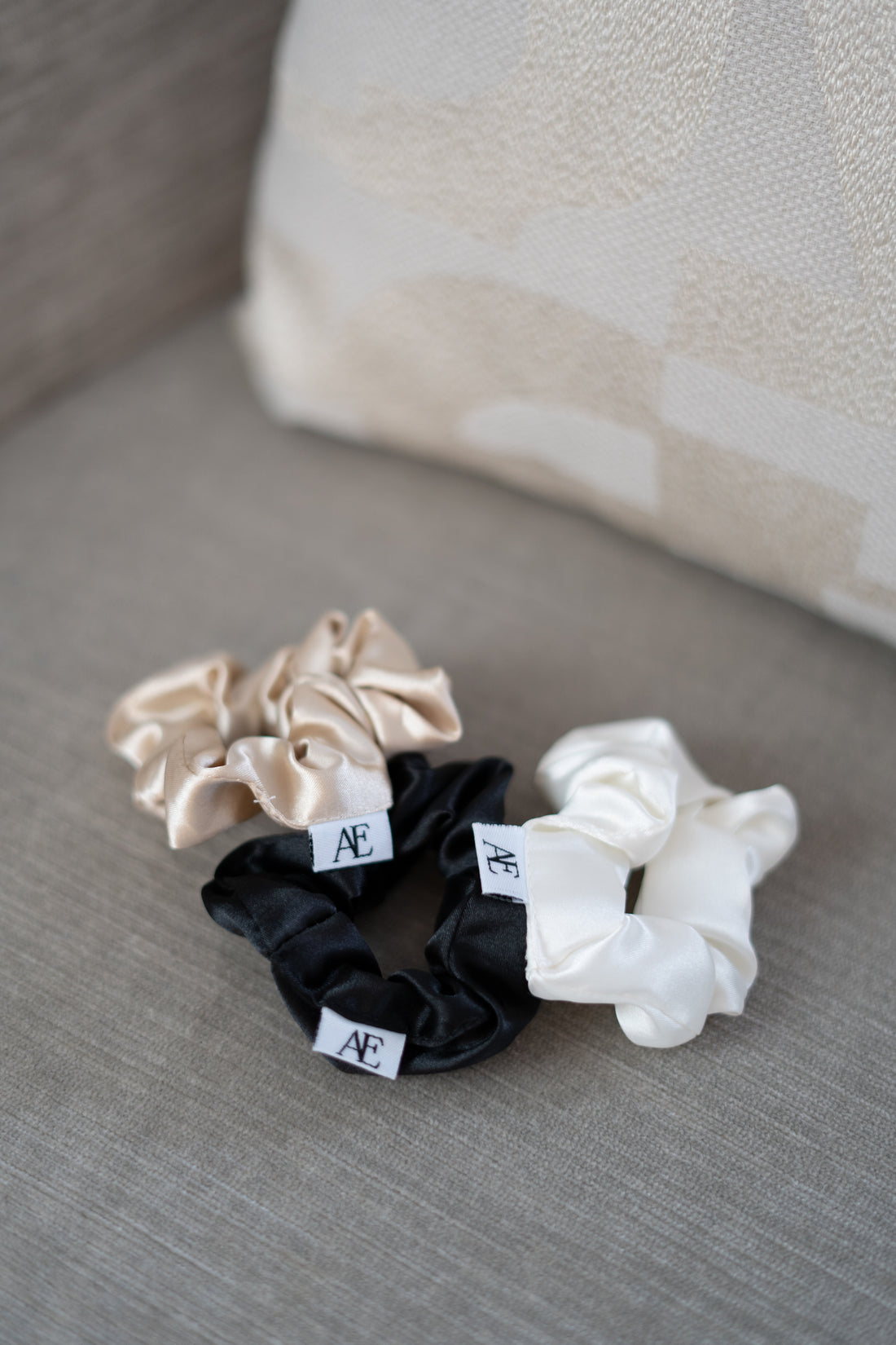 3x Essentials Silk Scrunchie